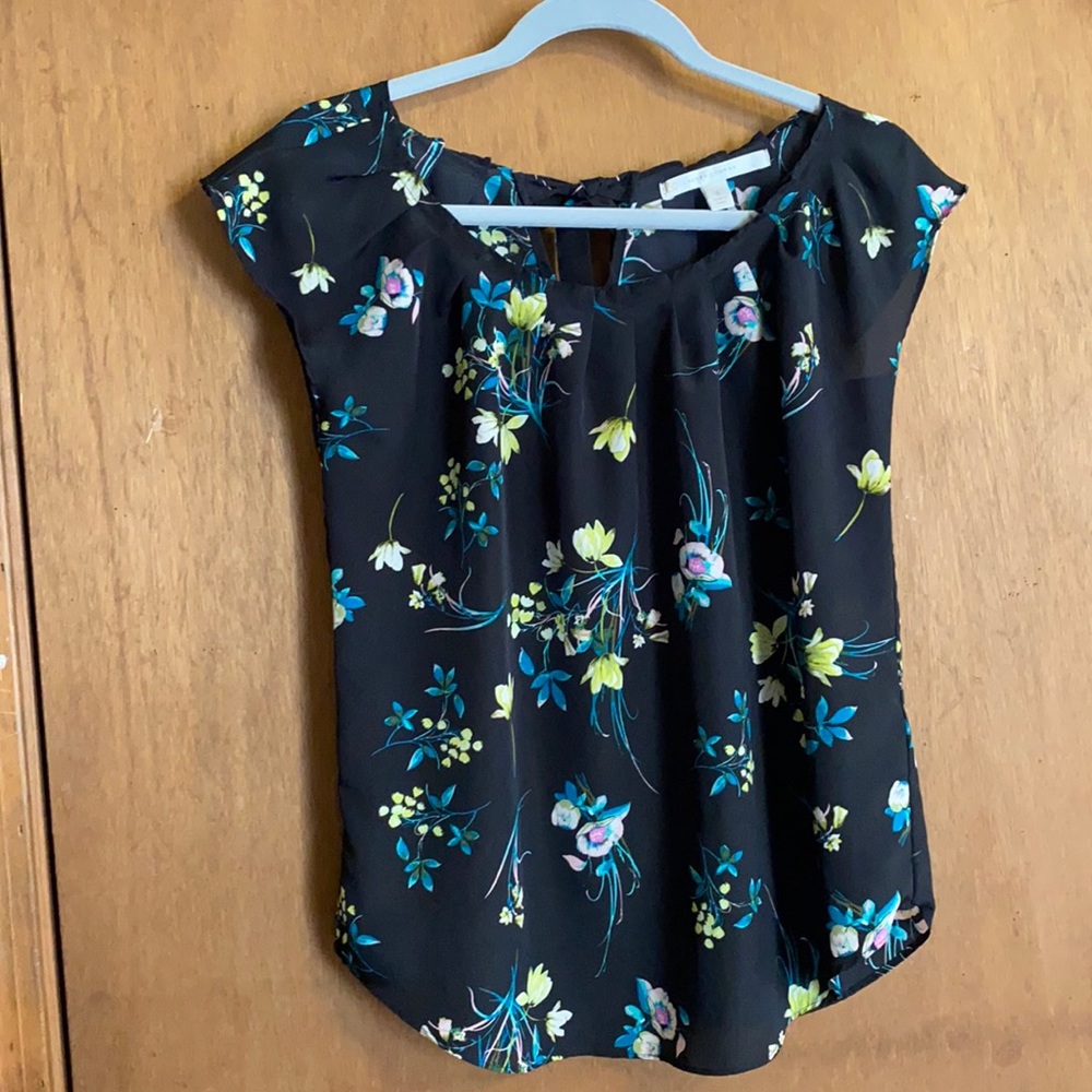 Cap sleeve blouse